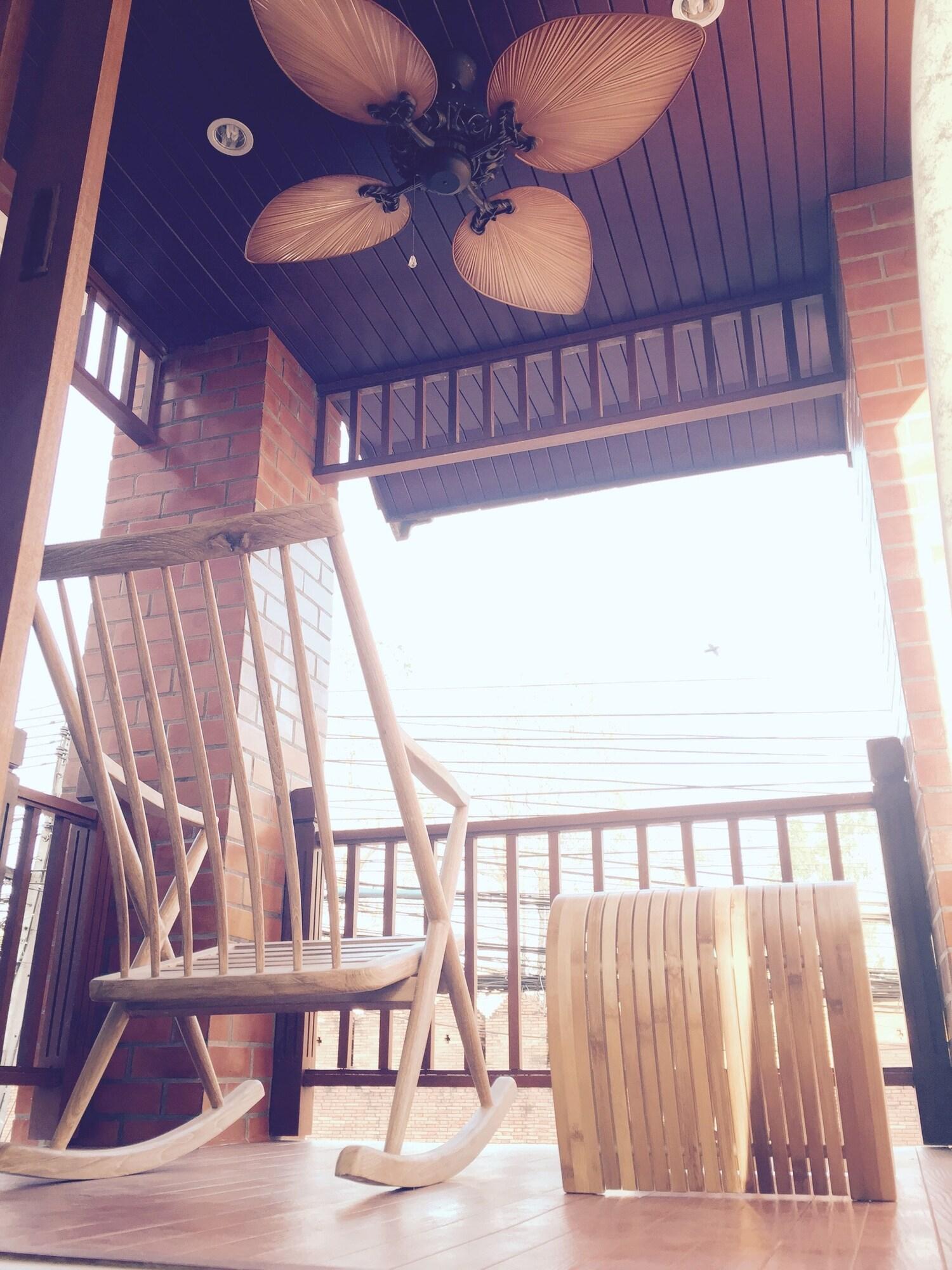 Joyful Thai Boutique Hotel Chiang Mai Exterior photo